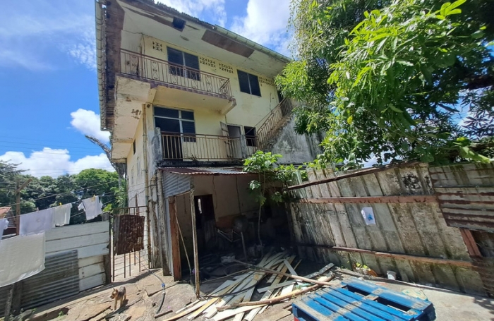 Vente Immeuble 271m&sup2; 8 pi&#232;ces Sinnamary