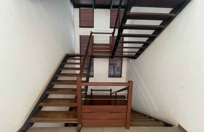 Vente Appartement 61.02m&sup2; 3 pièces Remire Montjoli