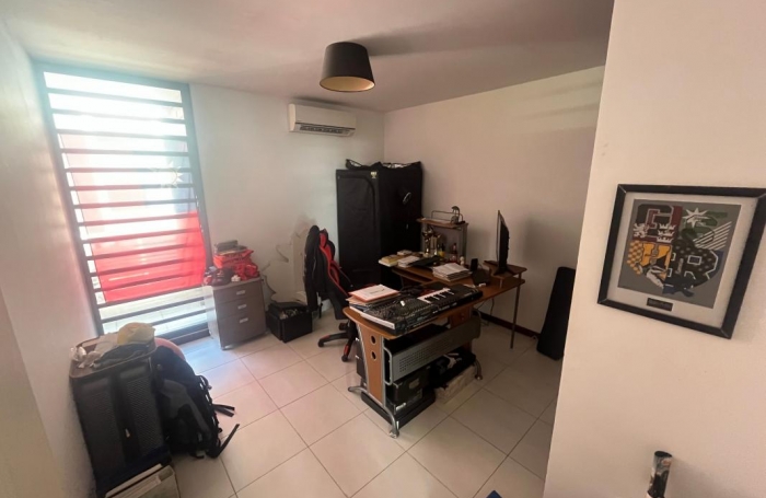Vente Appartement 61.02m&sup2; 3 pièces Remire Montjoli