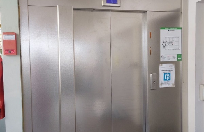 Vente Immeuble 378m&sup2; 12 pi&#232;ces Cayenne