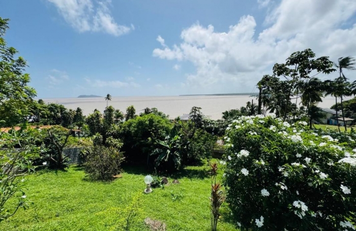 Location Maison 297.1m&sup2; 5 pi&#232;ces Remire Montjoli