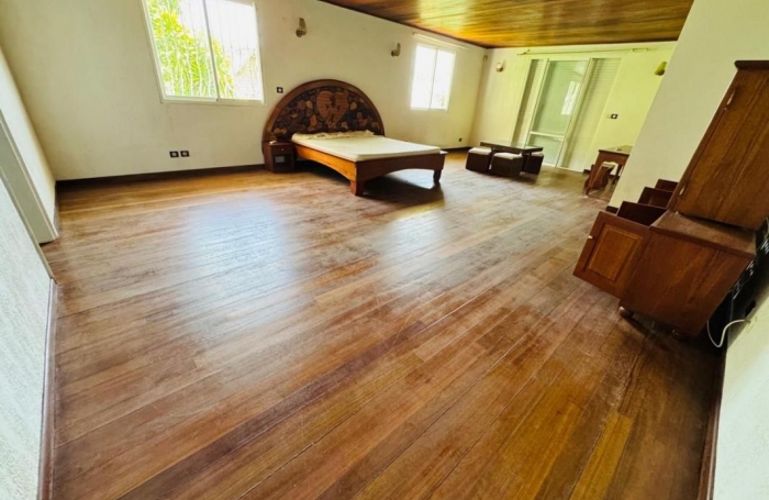 Location Maison 297.1m&sup2; 5 pi&#232;ces Remire Montjoli