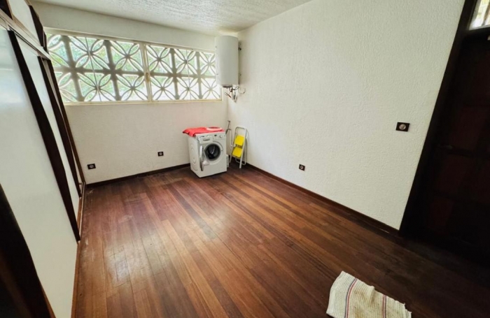 Location Maison 297.1m&sup2; 5 pi&#232;ces Remire Montjoli