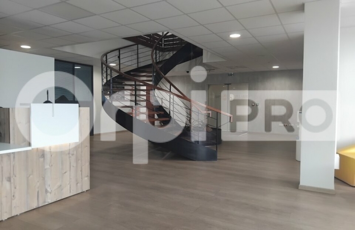 Opportunité d'investissement: Immeuble de bureaux Cayenne