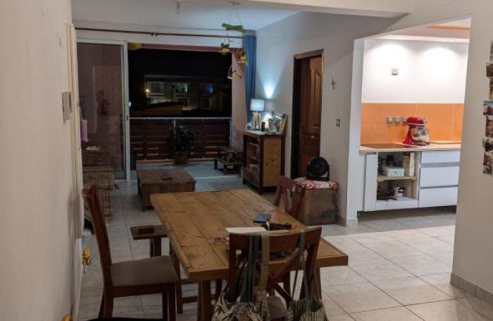 Vente Appartement 56.04m&sup2; 2 pièces Cayenne