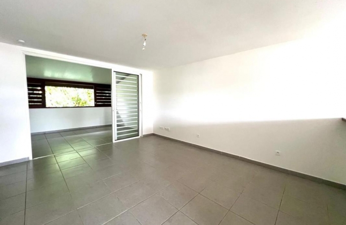 Vente Appartement 78.03m&sup2; 4 pièces Remire Montjoli