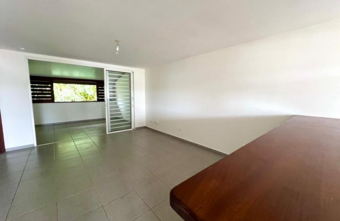 Vente Appartement 78.03m&sup2; 4 pièces Remire Montjoli