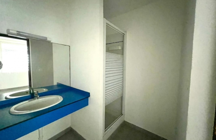 Vente Appartement 78.03m&sup2; 4 pièces Remire Montjoli