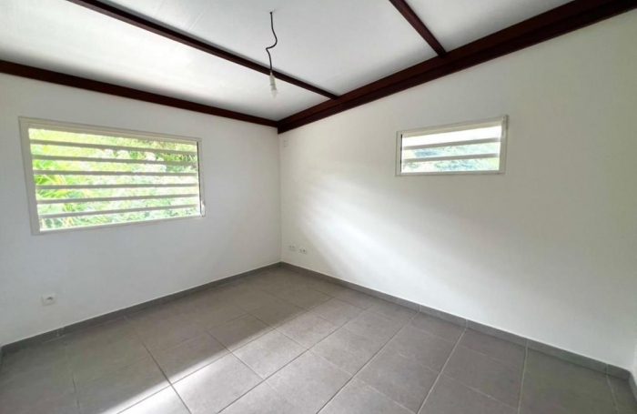 Vente Appartement 78.03m&sup2; 4 pièces Remire Montjoli