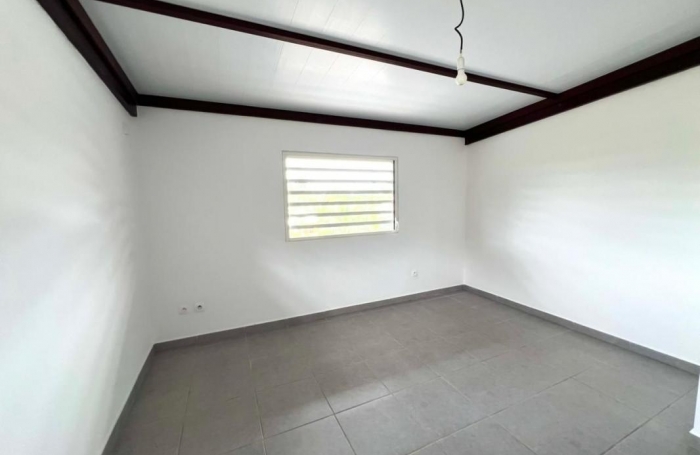 Vente Appartement 78.03m&sup2; 4 pièces Remire Montjoli