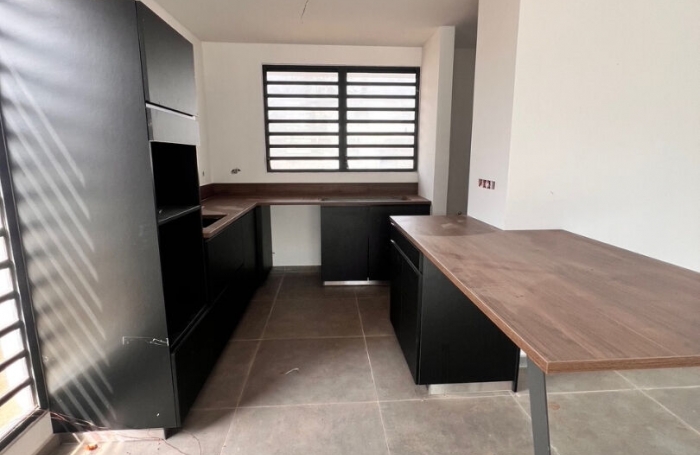 Location Maison 123.49m² 5 pièces Remire Montjoli