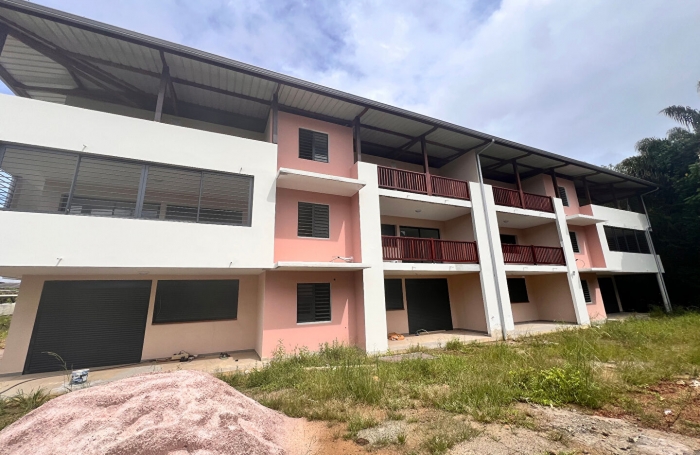 Location Appartement 89.5m&sup2; 5 pi&egrave;ces Remire Montjoli