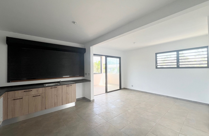 Location Appartement 71.1m&sup2; 4 pi&egrave;ces Remire Montjoli