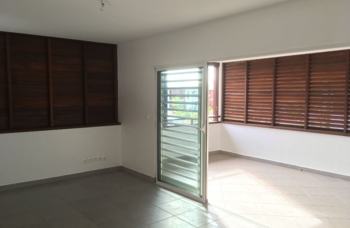Vente Appartement 56.92m&sup2; 3 pièces Cayenne
