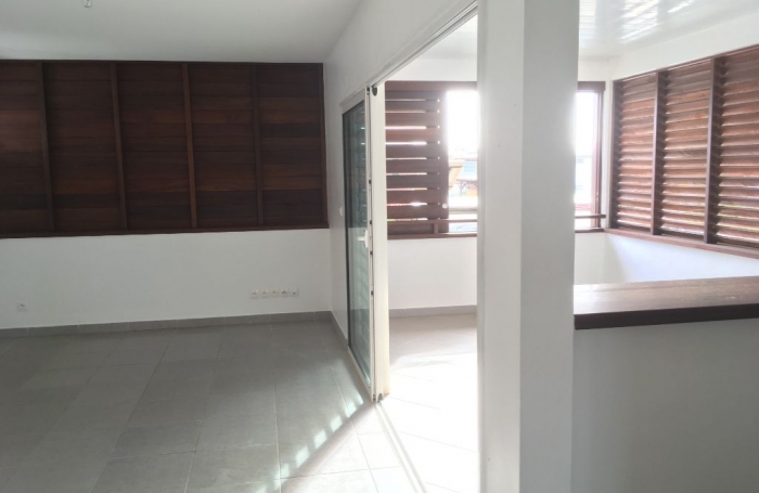 Vente Appartement 56.92m&sup2; 3 pièces Cayenne