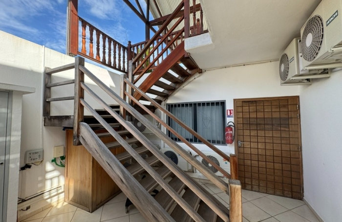 Vente Immeuble 300m&sup2; 15 pi&#232;ces Cayenne