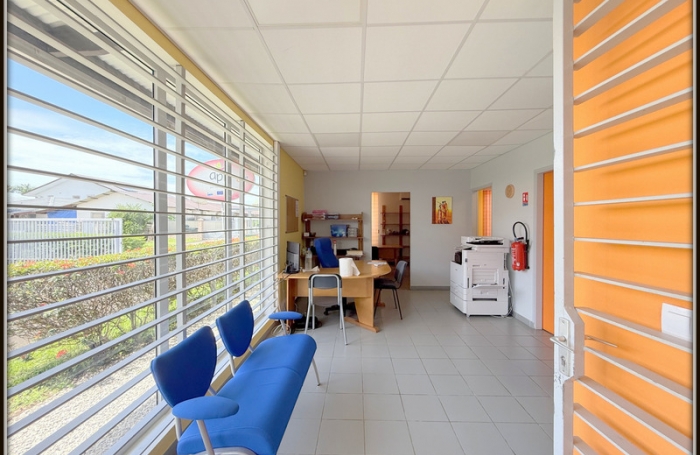 Vente Bureaux 457m&sup2; 18 pi&#232;ces Kourou