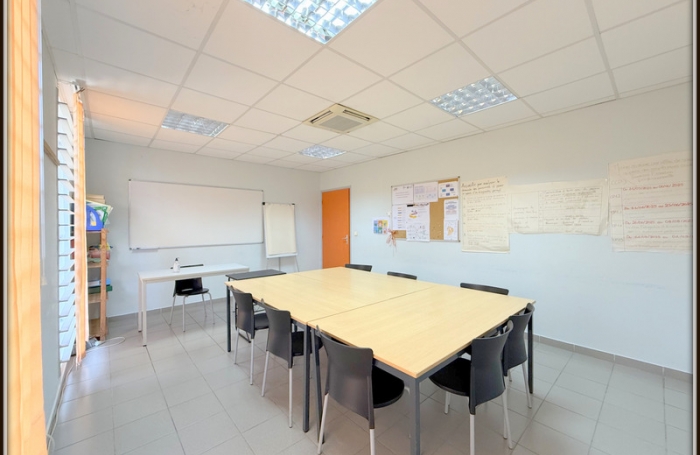 Vente Bureaux 457m&sup2; 18 pi&#232;ces Kourou