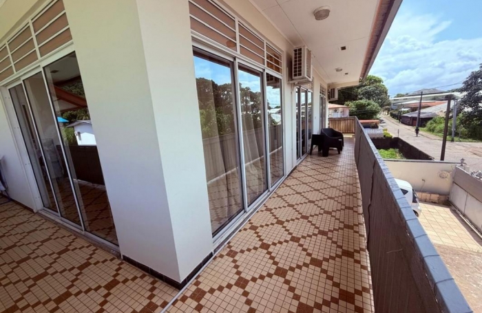 Vente Immeuble 215m&sup2; 8 pi&#232;ces Remire Montjoli