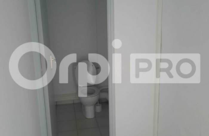 Bureau de 52 m&sup2; au coeur de Collery !