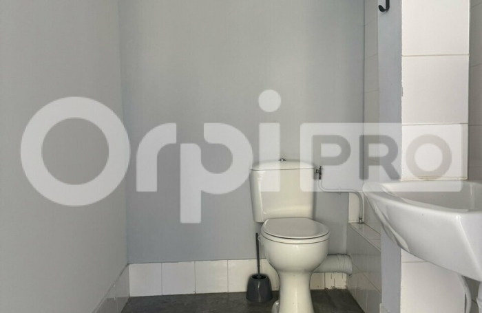 Bureau d'environ 70 m² idéalement situé en centre-ville