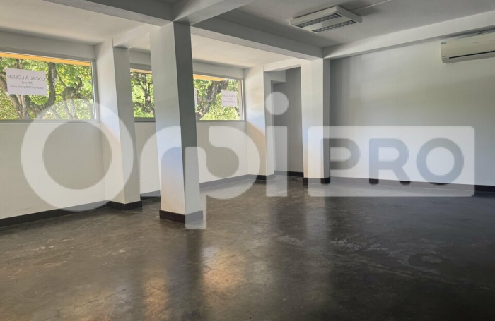 Bureau d'environ 70 m² idéalement situé en centre-ville