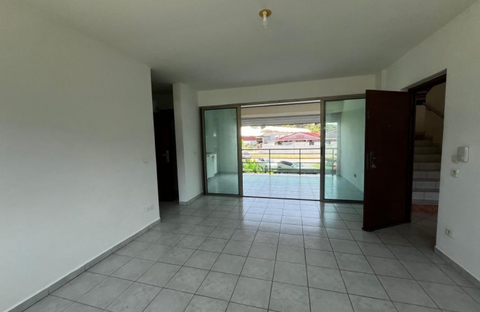 Vente Appartement 56.63m&sup2; 2 pièces Remire Montjoli