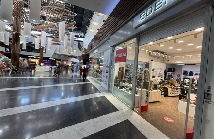 Location Local commercial 97351