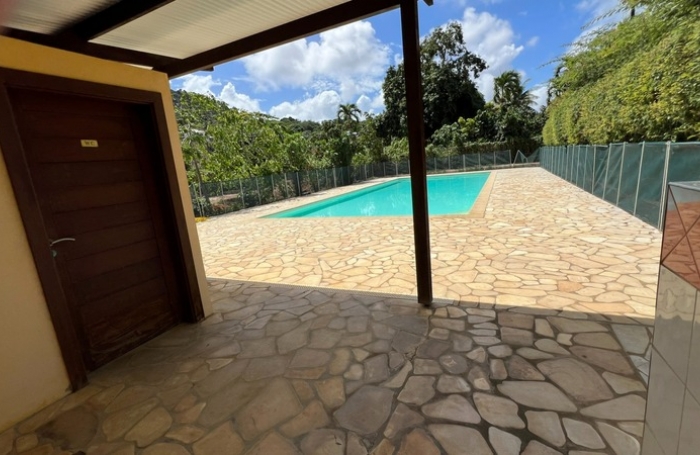 Vente Appartement 48m&sup2; 2 pièces Remire Montjoli