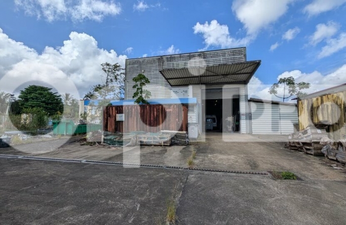 Entrep&ocirc;t &agrave; vendre &ndash; Zone Industrielle Soula 2