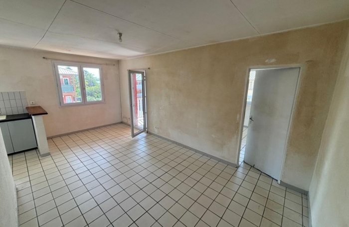 Vente Appartement 42m&sup2; 2 pièces Remire Montjoli
