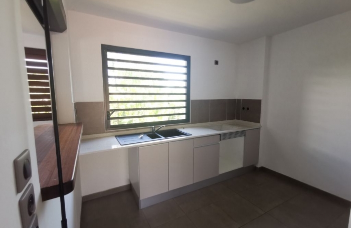 Vente Appartement 66.81m&sup2; 2 pièces Remire Montjoli