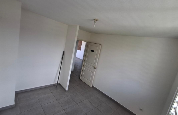 Vente Appartement 49.75m&sup2; 2 pièces Cayenne