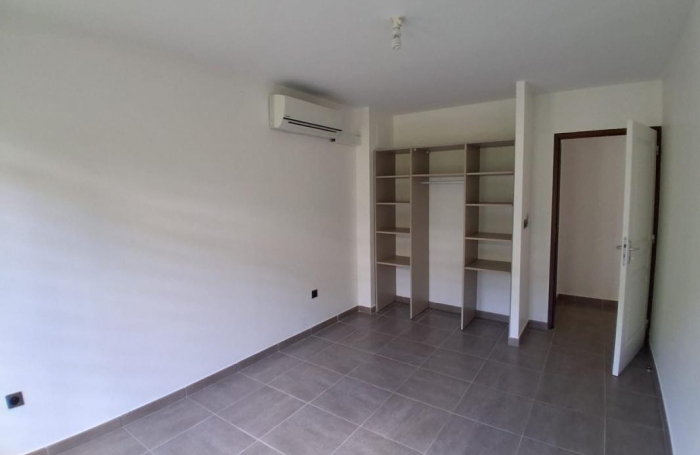 Vente Appartement 42.94m&sup2; 2 pièces Remire Montjoli