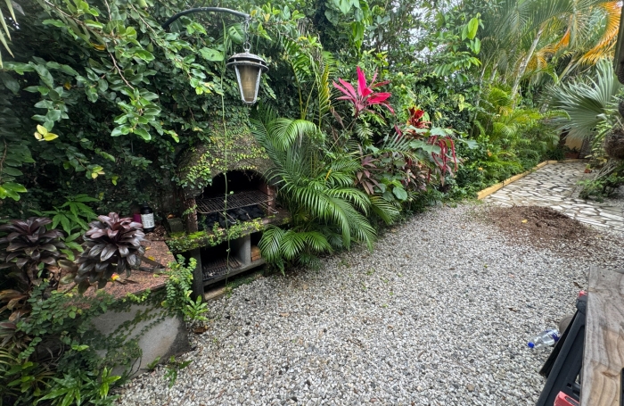 Vente Maison 165m&sup2; 5 pièces Remire Montjoli