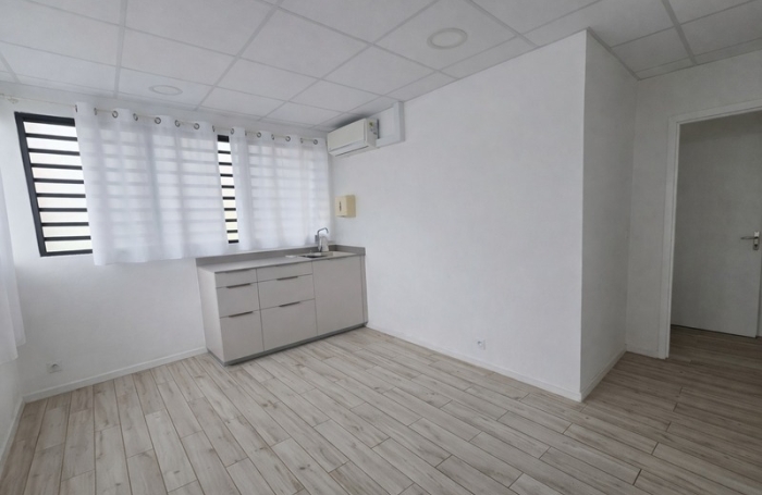 Vente Bureaux 118m&sup2; 6 pièces Cayenne