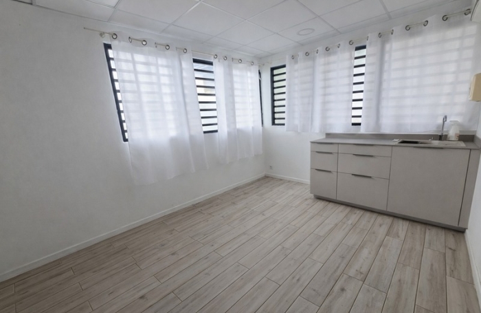 Vente Bureaux 118m&sup2; 6 pièces Cayenne