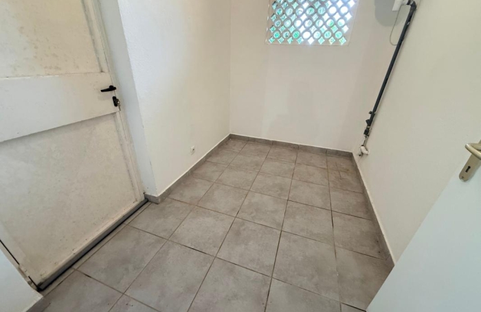 Vente Maison 134m&sup2; 5 pièces Remire Montjoli