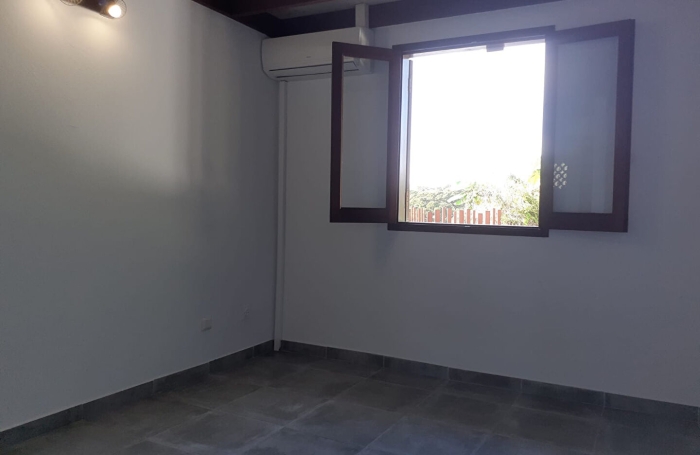 Location Maison 170m&sup2; 5 pi&egrave;ces Remire Montjoli
