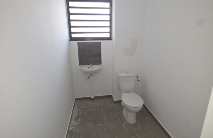Location Appartement 71.1m&sup2; 4 pi&egrave;ces Remire Montjoli