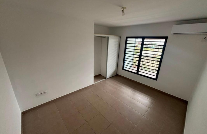Location Appartement 54.92m&sup2; 3 pièces Cayenne