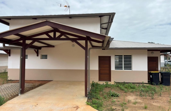 Location Maison 122.58m&sup2; 4 pièces Remire Montjoli