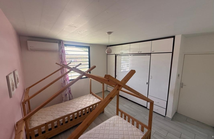 Vente Maison 135.9m&sup2; 4 pièces Saint Laurent