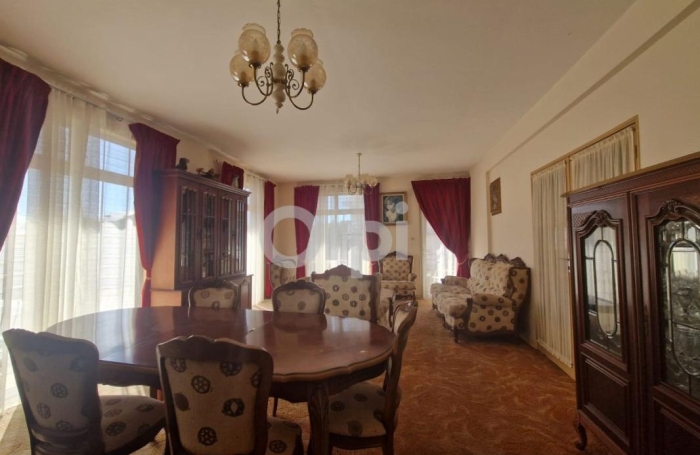 Vente Immeuble 353m&sup2; 6 pièces Cayenne
