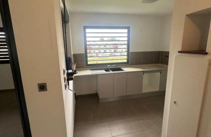 Location Appartement 40.69m&sup2; 1 pièce Remire Montjoli