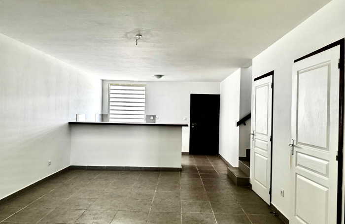 Vente Appartement 90m&sup2; 4 pi&egrave;ces Remire Montjoli