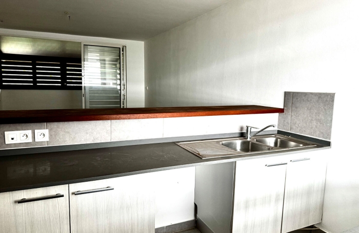 Vente Appartement 90m&sup2; 4 pi&egrave;ces Remire Montjoli