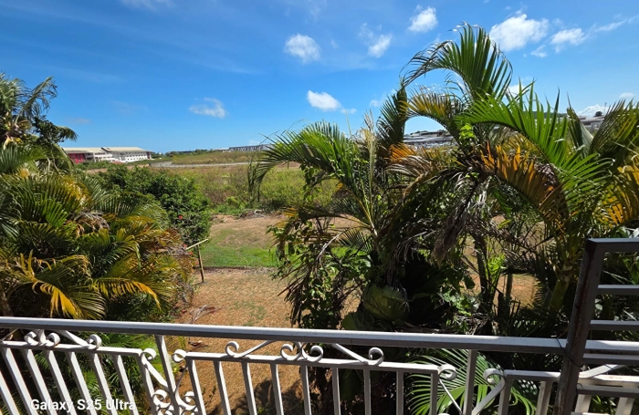 Vente Appartement 47.95m&sup2; 2 pi&egrave;ces Cayenne