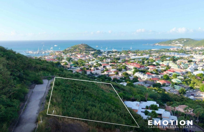 Terrain constructible vue mer 1 578 m2