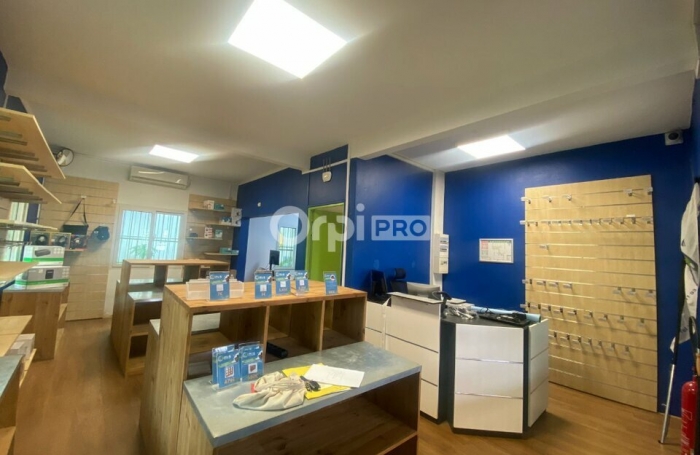 LOCAL COMMERCIAL - 1700 € - COMBANI ROUTE NATIONALE